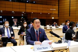 Le président de l’AN Vuong Dinh Hue à la cérémonie d'ouverture de la 5e WCSP en Autriche
