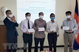 Crise du Covid-19 : le Vietnam vient en aide à sa diaspora au Cambodge