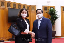 Le Premier ministre Pham Minh Chinh reçoit Mme l'ambassadeur d'Australie au Vietnam