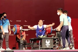 Tokyo 2020 : l'haltérophile Lê Van Công se transcende et décroche la médaille d’argent