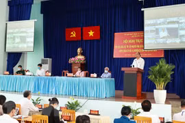 Le chef de l’Etat rencontre des électeurs de Ho Chi Minh-Ville