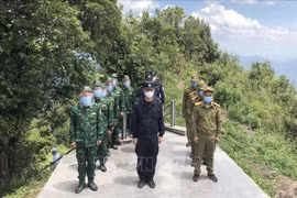 Les garde-frontières du Vietnam, de la Chine et du Laos cultivent leurs liens