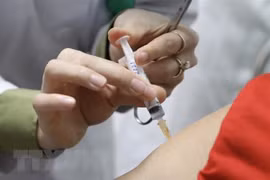 COVID-19 : 900 agents médicaux de Ho Chi Minh-Ville seront vaccinés