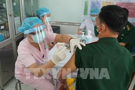 Le PM approuve 53,63 millions d’USD supplémentaires pour l'achat des vaccins anti-COVID-19