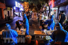 COVID-19 : 7.600 nouveaux cas signalés en 24 heures