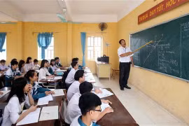 Les lycéens de Hanoï retournent à l'école semaine prochaine