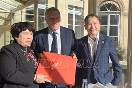 Le Vietnam et la France intensifient leur coopération parlementaire