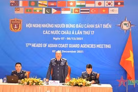 Les garde-côtes vietnamiens sont prêts à coopérer pour la paix et le développement dans la région