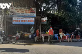 À Tiên Giang, un marché gratuit pour conjurer la crise du coronavirus
