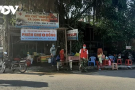 À Tiên Giang, un marché gratuit pour conjurer la crise du coronavirus