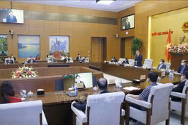 Le président de l’AN rencontre des chefs d'entreprise modèle dans les sciences et technologies