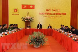 Le leader du Parti invite les forces de police à œuvrer à la défense de la sécurité nationale