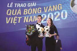 Football: Van Quyêt remporte son premier Ballon d’Or, Huynh Nhu réussit le triplé
