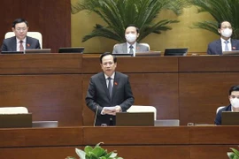  AN : interpellations sur le travail, l'éducation et l'investissement