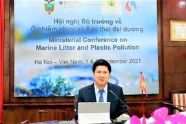 Le Vietnam copréside une conférence sur la pollution plastique et les déchets marins à Genève
