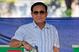 Thaïlande: le parti au pouvoir en tête des élections avec 7 millions de votes