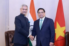 Le Premier ministre Pham Minh Chinh (droite) a reçu le 31 juillet à New Delhi le ministre indien des Affaires étrangères Subrahmanyam Jaishankar, dans le cadre de sa visite d'État en Inde. Photo : VNA