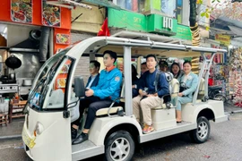 Le niveau zéro d’émissions sera officiellement appliqué à partir du 1er janvier 2026 pour les véhicules de transport de personnes et de marchandises à quatre roues motorisés. Photo : CTV/CVN 