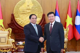 Le Vietnam prend en haute considération les relations avec le Laos