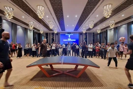 Teqball World Series 2024 à Quy Nhon attirera 115 athlètes de 52 pays. Photo : congly.vn