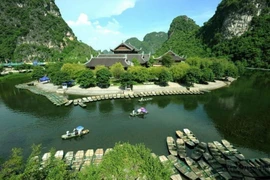 Le complexe paysager de Tràng An, un emblème touristique de Ninh Binh. Photo : VNA/CVN