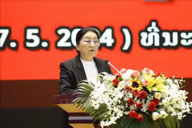 La vice-présidente lao Pany Yathotou prend la parole lors de la célébration. Photo : VNA