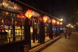 La ville de Huê s’oriente vers les services touristiques nocturnes 