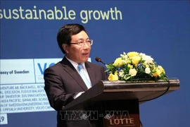 Le vice-PM et ministre des AE Pham Binh Minh en visite officielle à Cuba