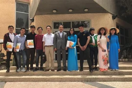 Remise de diplômes à des étudiants vietnamiens en Israël