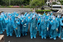 Des étudiants en médecine à Ho Chi Minh-Ville se joignent au combat contre le COVID-19 