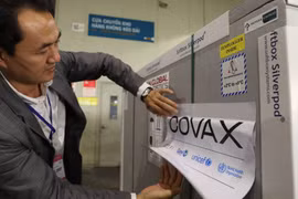 Plus de 11 milliards de dongs supplémentaires contribués au mécanisme COVAX