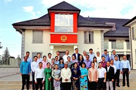 Les missions à Genève célèbrent le 60e anniversaire des relations Vietnam-Laos