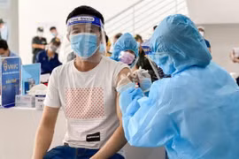 COVID-19 : Binh Duong va recevoir un million de doses de Vero Cell début septembre