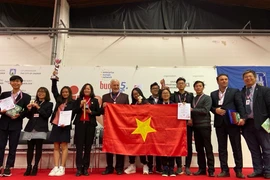 Invention : Des élèves vietnamiens brillants à l’INOVA 44