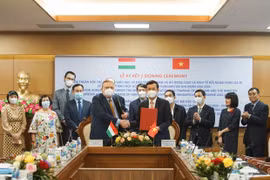 Le Vietnam et la Hongrie renforcent leur coopération dans l’éducation 