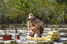 Une équipe de déminage entièrement féminine à l’œuvre dans le Centre