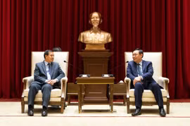 Hanoï s'engage à renforcer les liens spéciaux Vietnam-Laos