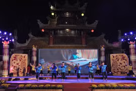 Dong Thap s'efforce de préserver des patrimoines culturels immatériels