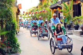 Le Vietnam accueillera 32 millions de touristes étrangers d’ici 2025