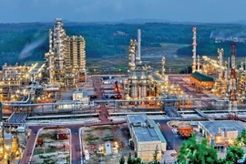 BRS discute avec les fournisseurs de pétrole brut de la raffinerie de Dung Quât
