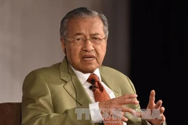 La presse malaisienne couvre la visite du Premier ministre Mahathir Mohamad au Vietnam 