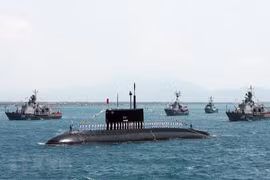 Des forces d'élite et modernes de la Marine populaire du Vietnam