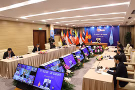 Sputnik apprécie les réalisations en 35 ans de Renouveau du Vietnam