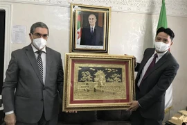 Le Vietnam et l'Algérie promeuvent leur coopération économique et commerciale