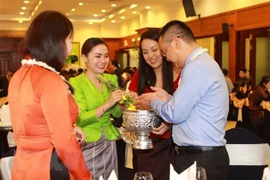 Rencontre des étudiants laotiens et cambodgiens à l'occasion de leur Nouvel An traditionnel