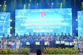 Prix Ly Tu Trong 2023: 100 cadres de l’Union de la jeunesse communiste Hô Chi Minh honorés