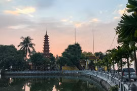 La beauté antique de la plus ancienne pagode de Hanoï
