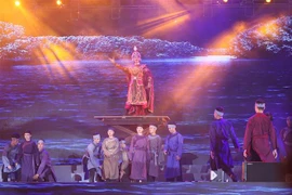 Ho Chi Minh-Ville: Un spectacle marquant le 231e anniversaire de la victoire de Ngoc Hôi-Dông Da