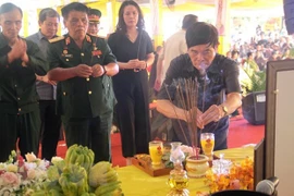 Activités à la mémoire des héros morts pour la Patrie à Quang Tri 