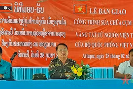 Le ministère vietnamien de la Défense remet les travaux de réparation au Laos